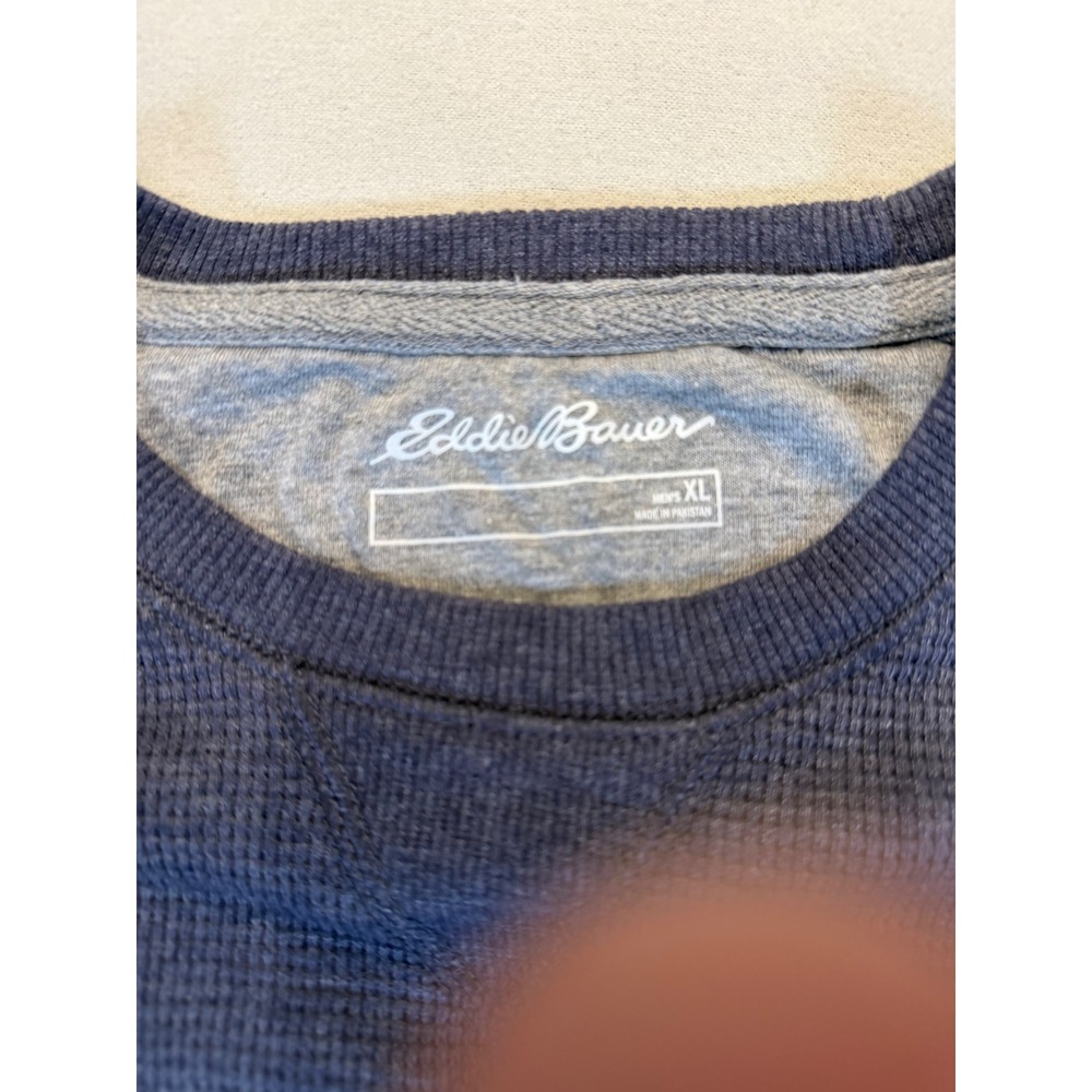 Eddie Bauer men's XL waffle knit thermal long sleeve shirt, blue/gray, pre-owned - Picture 2 of 9